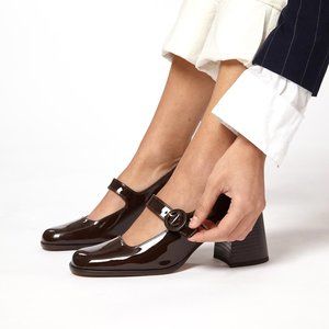 Carel Caren Mary Janes in Brown Patent Leather NWT